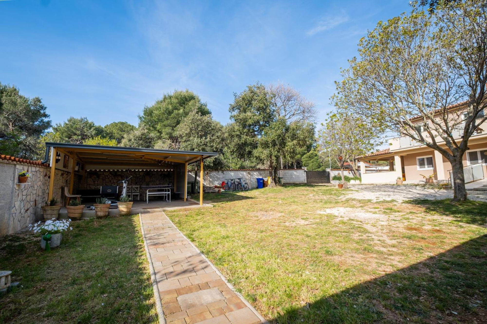 Villa Veronika Vinkuran Bagian luar foto