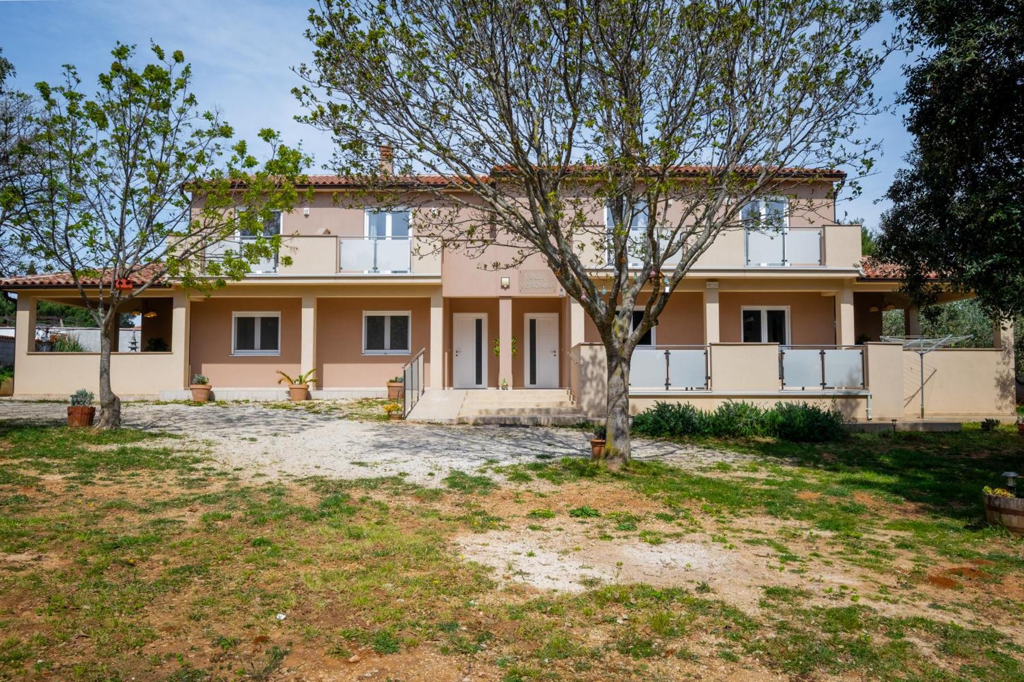 Villa Veronika Vinkuran Bagian luar foto